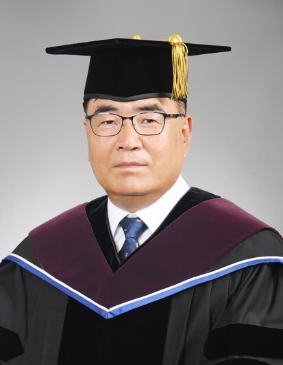 법학박사 황경진